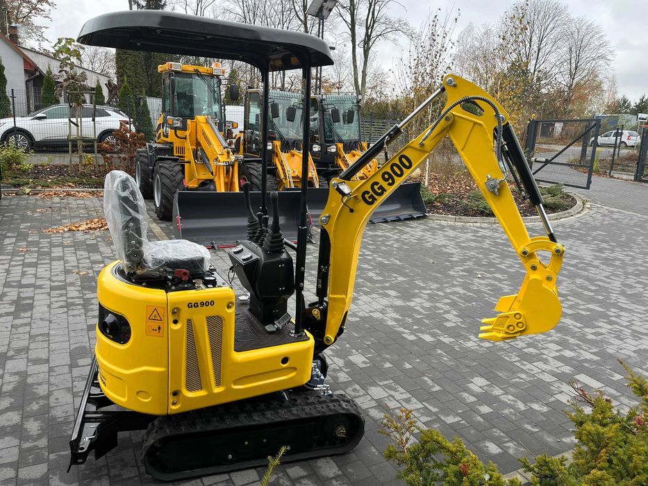 Nowa minikoparka Gunter Grossmann GG900. Silnik Kubota