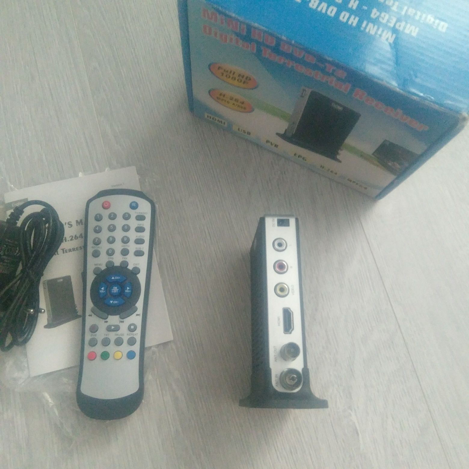 DVB-T2 тюнер ресивер HDMI USB T2 player плеер terrestrial receiver H26