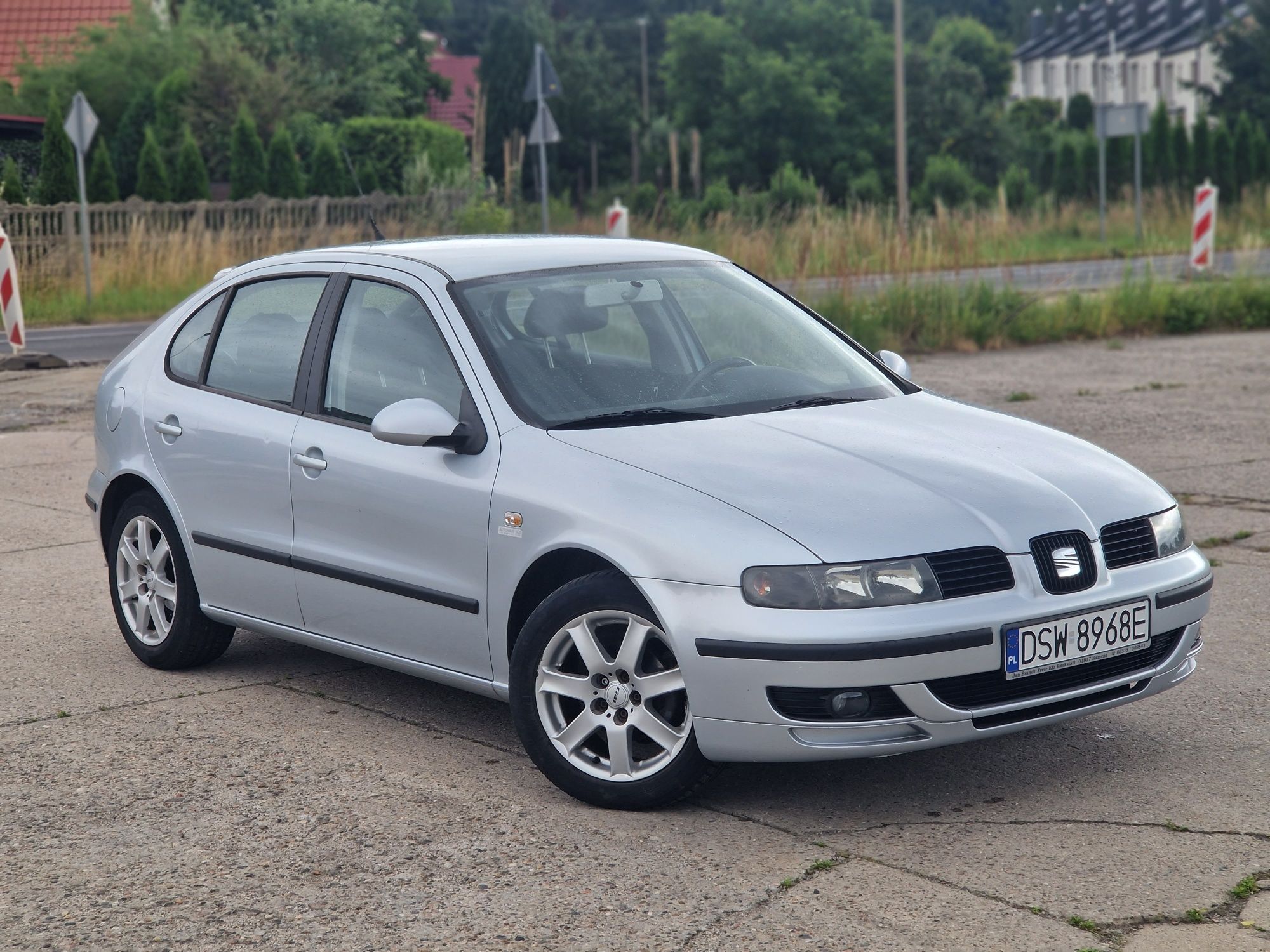Seata leon 1.6 Benzyna 2005 rok mały przebieg bdb