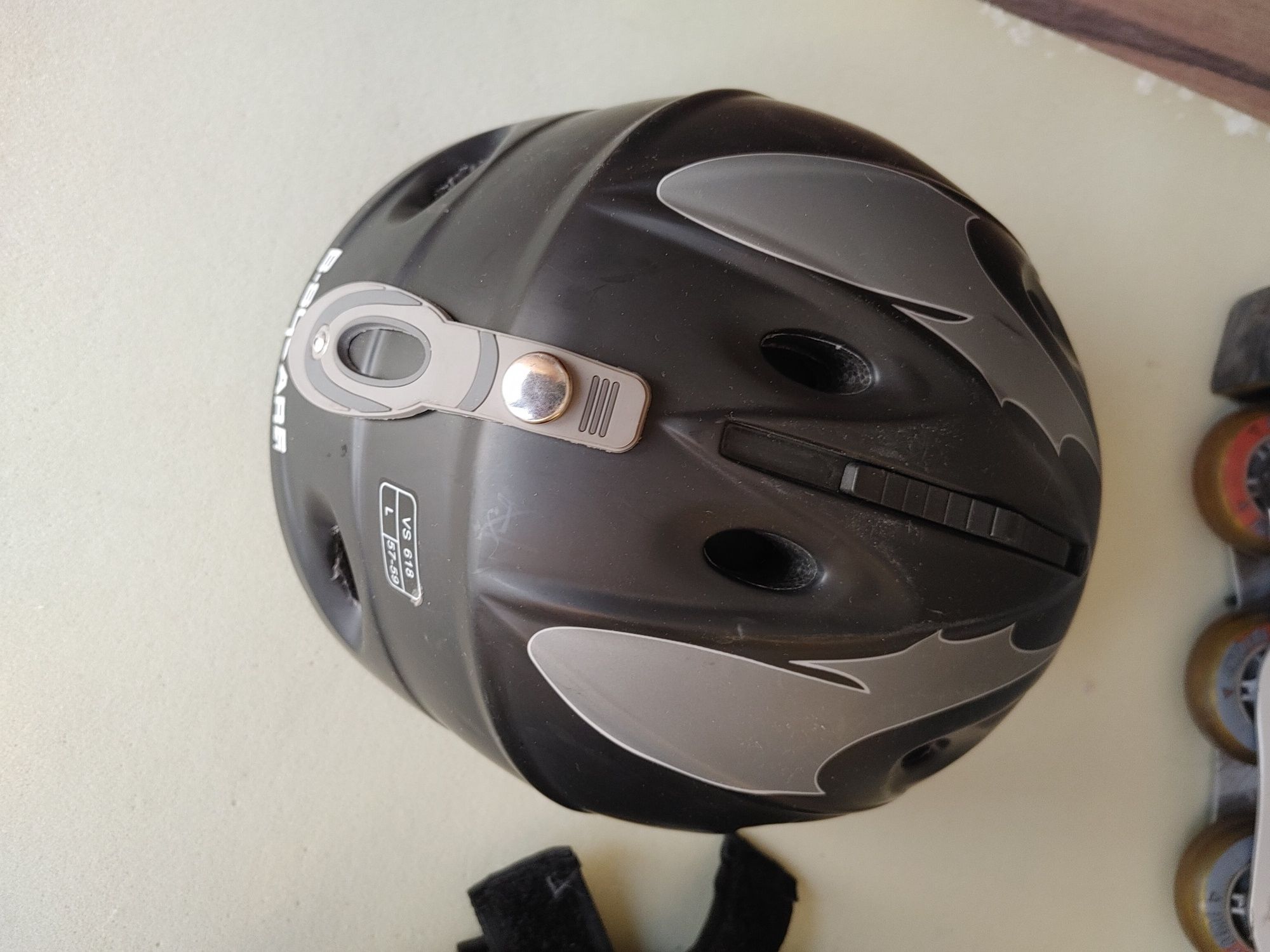 Rolki Rxtreme rozm. 43÷44. Ochraniacze. Kask