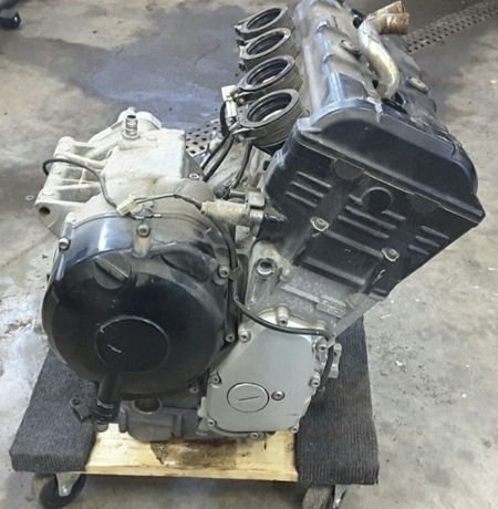 Yahama R1 2000 motor completo