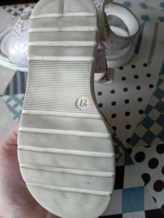 Взуття дитяче , босоніжки, сандалі