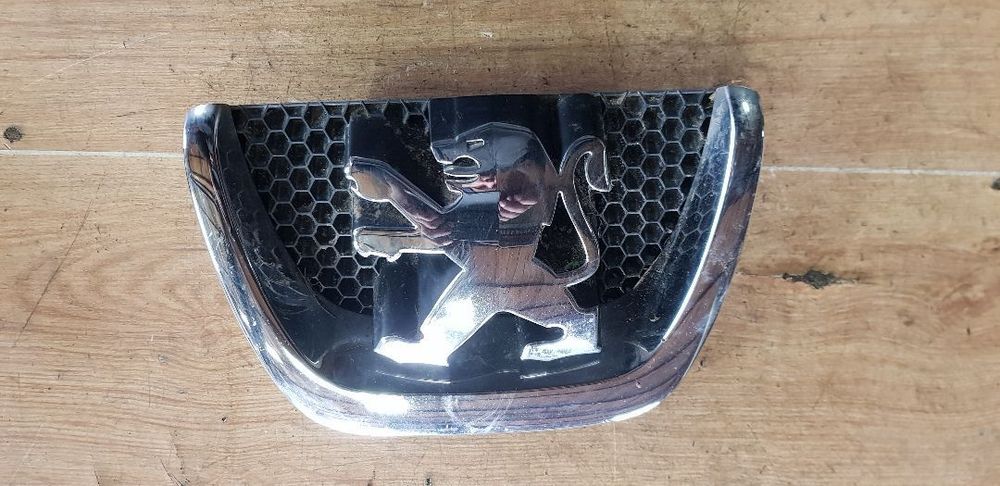 PEUGEOT 207 ZNACZEK EMBLEMAT 10C0001030