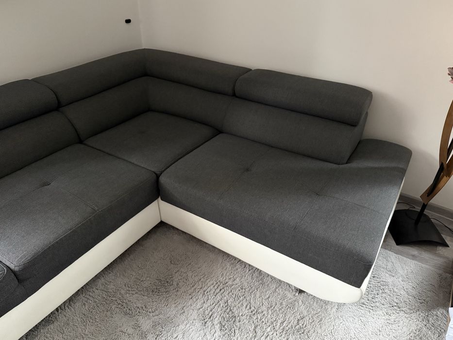 Naroznik rozkladany ze skrzynia 270x210