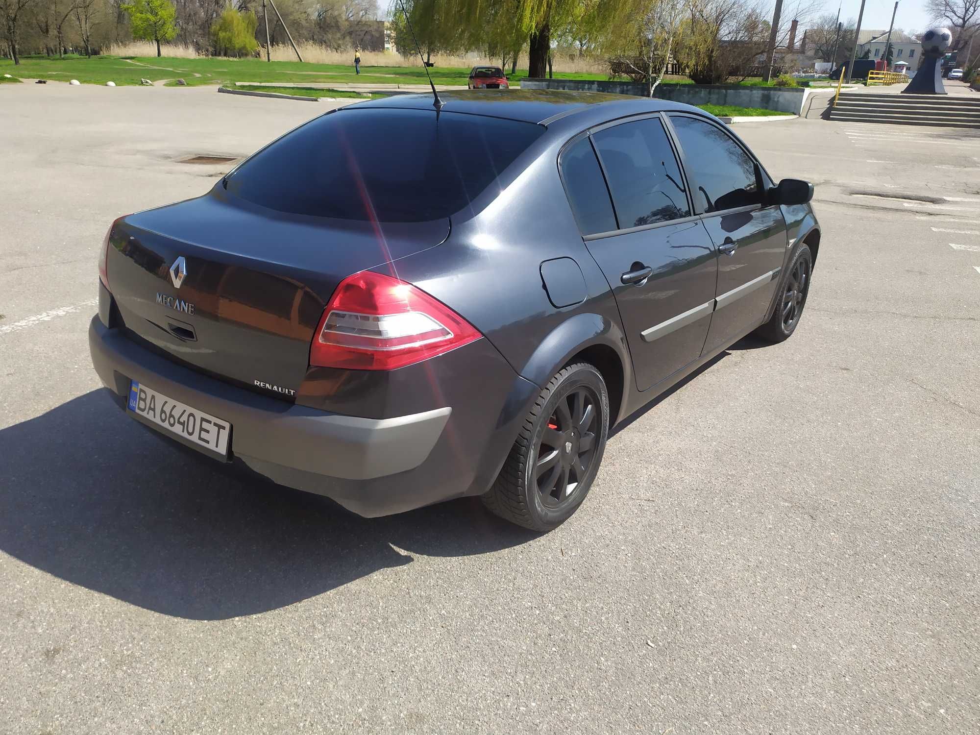 Рено Меган 1.6 автомат