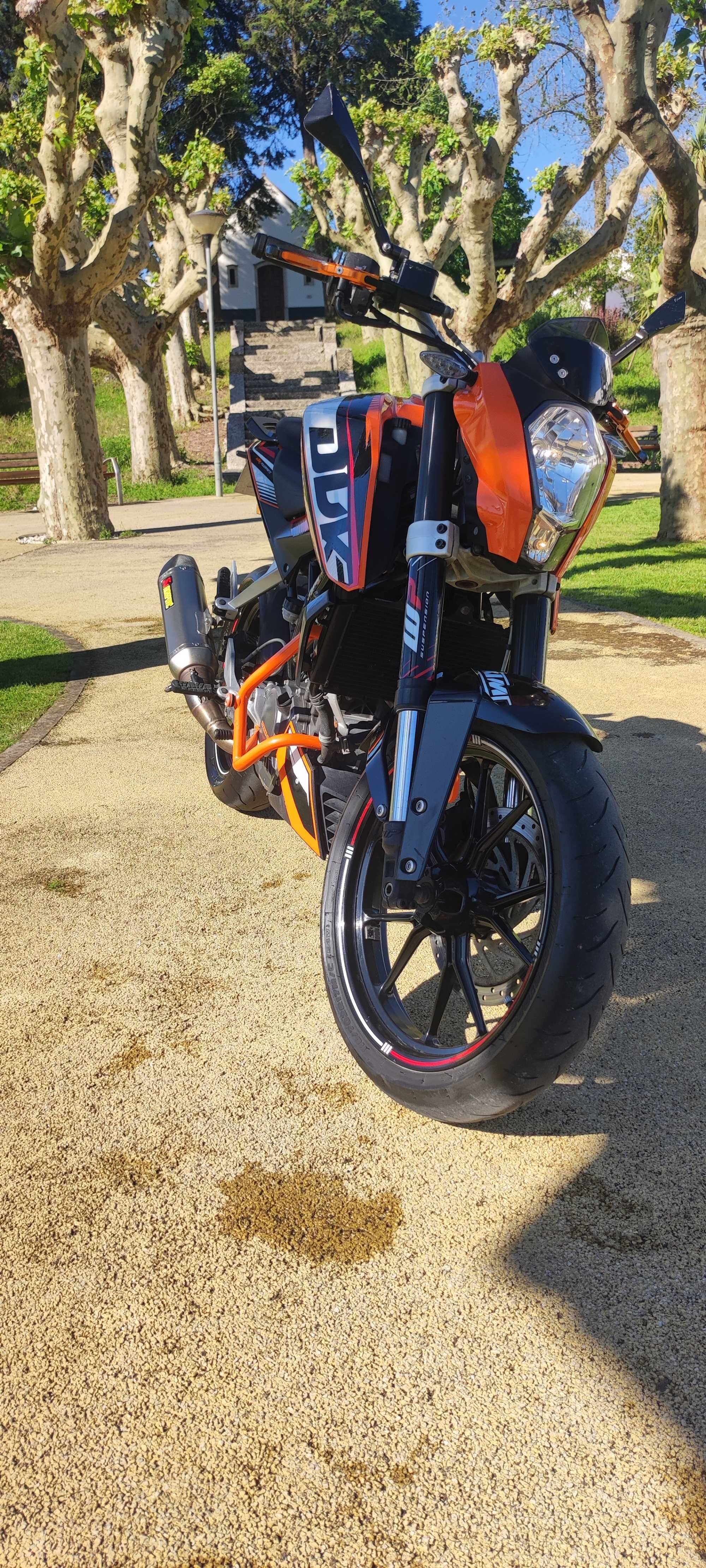 KTM Duke125  Ano2014