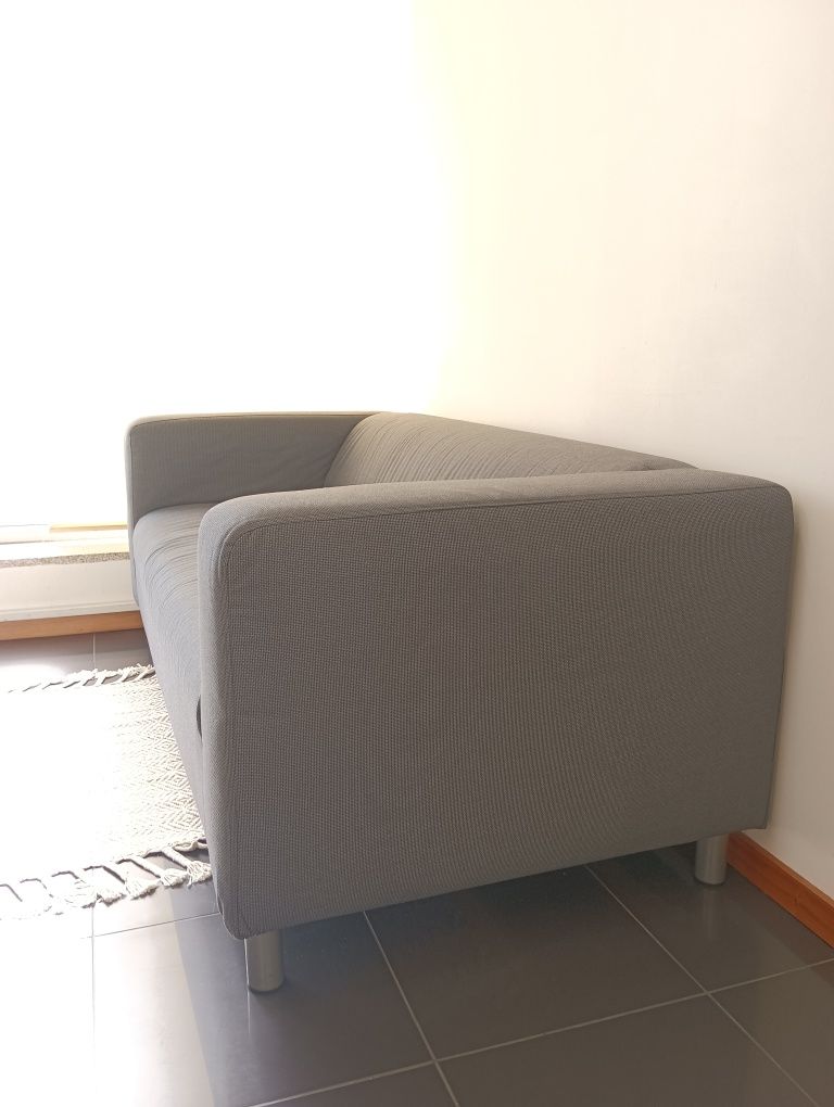 Sofá 2 lugares KLIPPAN IKEA Vissle de cor cinza