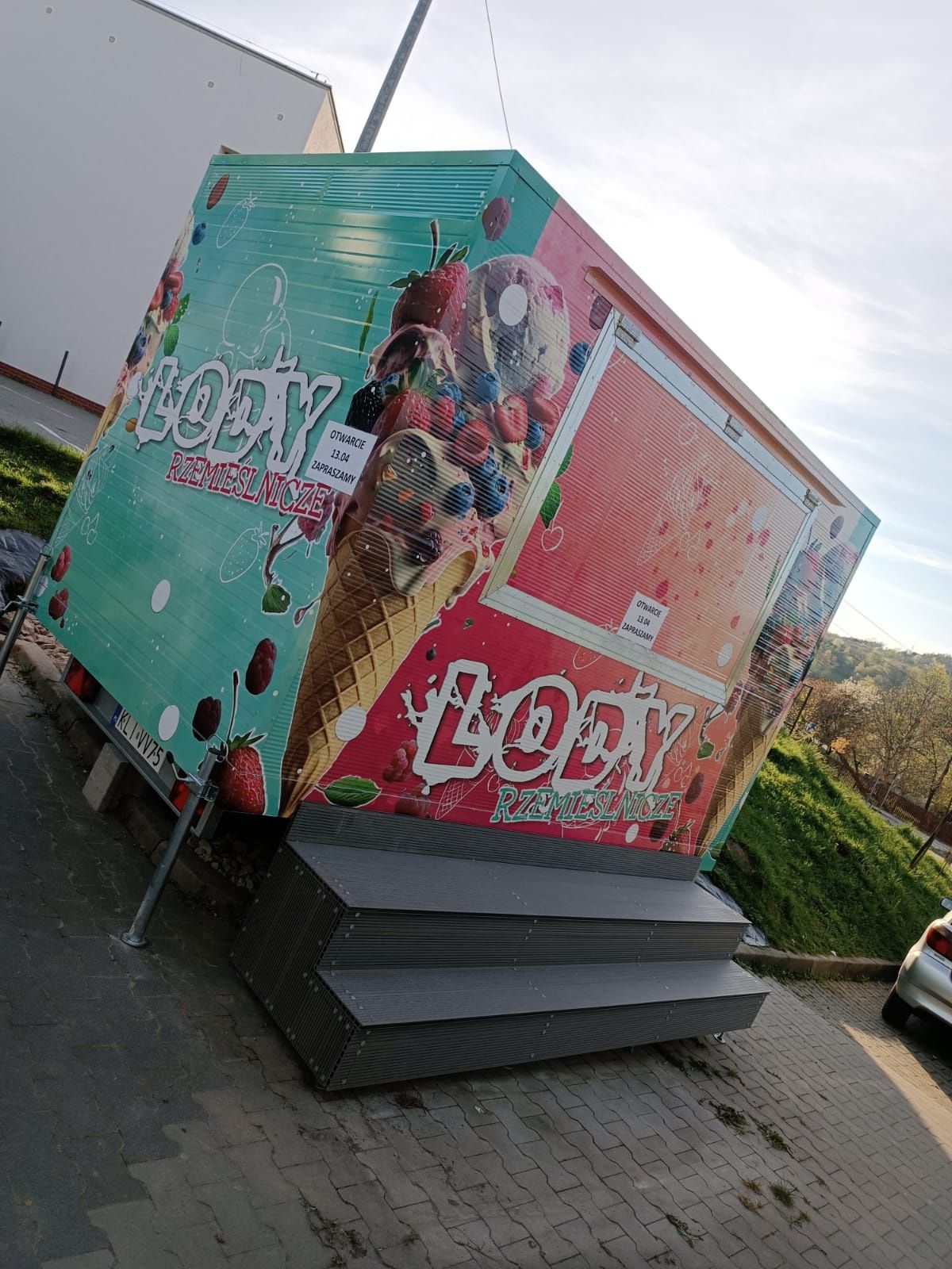 Przyczepa Gastronomiczna / Przyczepa do sprzedaży lodów