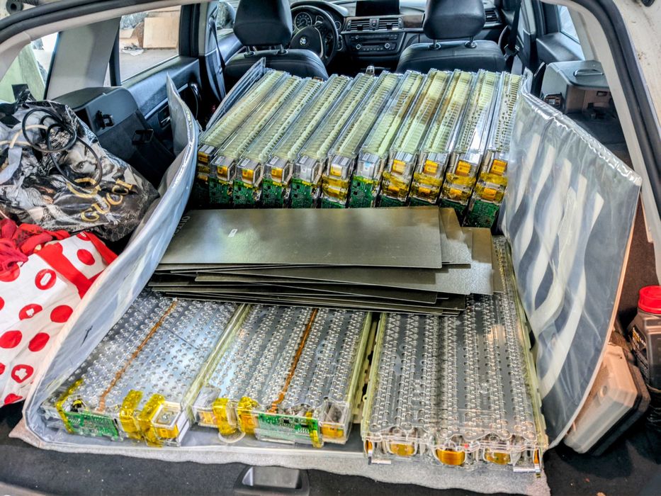 Модулі 5,3 кВт від батареї Tesla