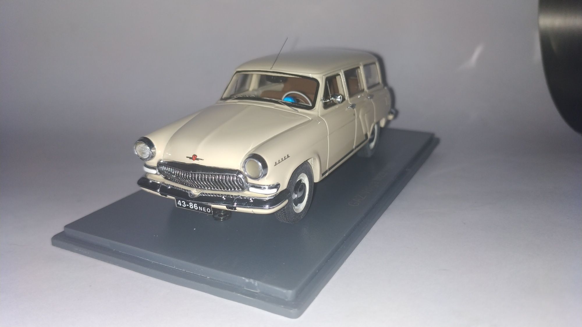 NEO GAZ Volga M22 1960.