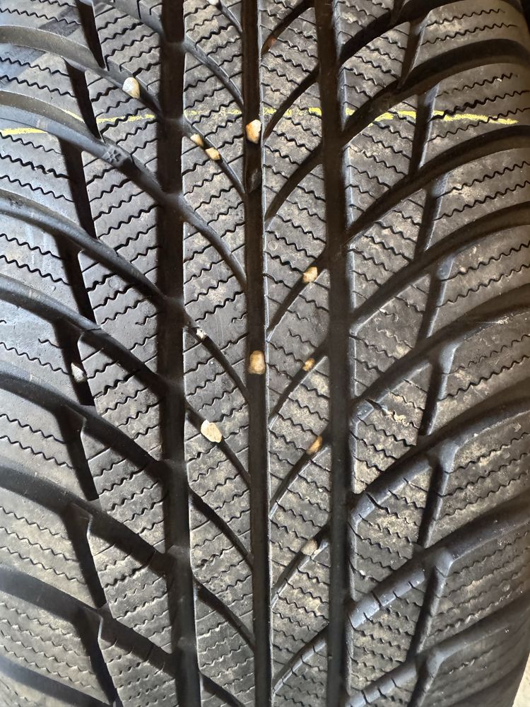 205/60/16 Bridgestone Blizzak LM001 как новые