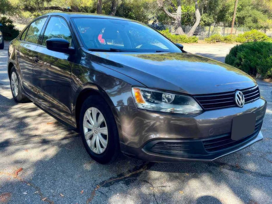 Volkswagen Jetta S      2014