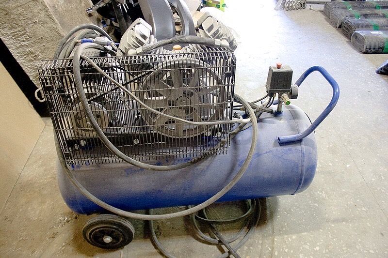 Продам пневмо компресор Remeza 100 литров