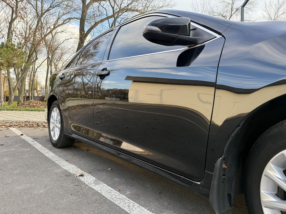 Toyota Camry XV55 офіційна (не фарбована)