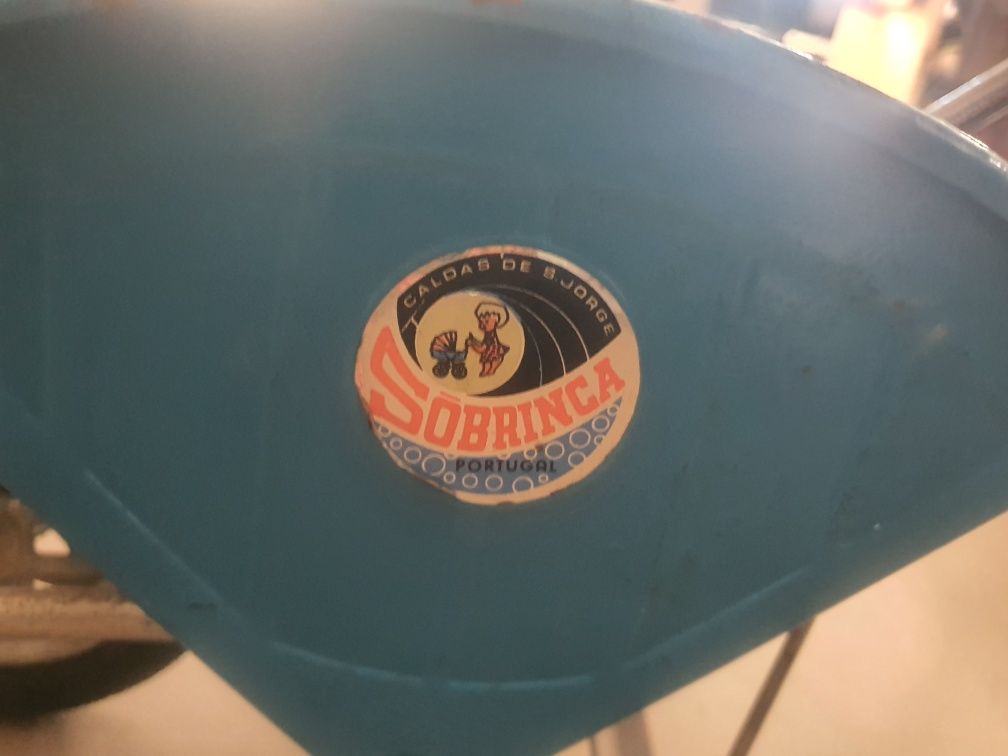 Carrinho de mão antigo  de brincar