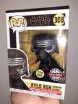 Star Wars Kylo Ren Supreme Leader Glow Funko Special Edition