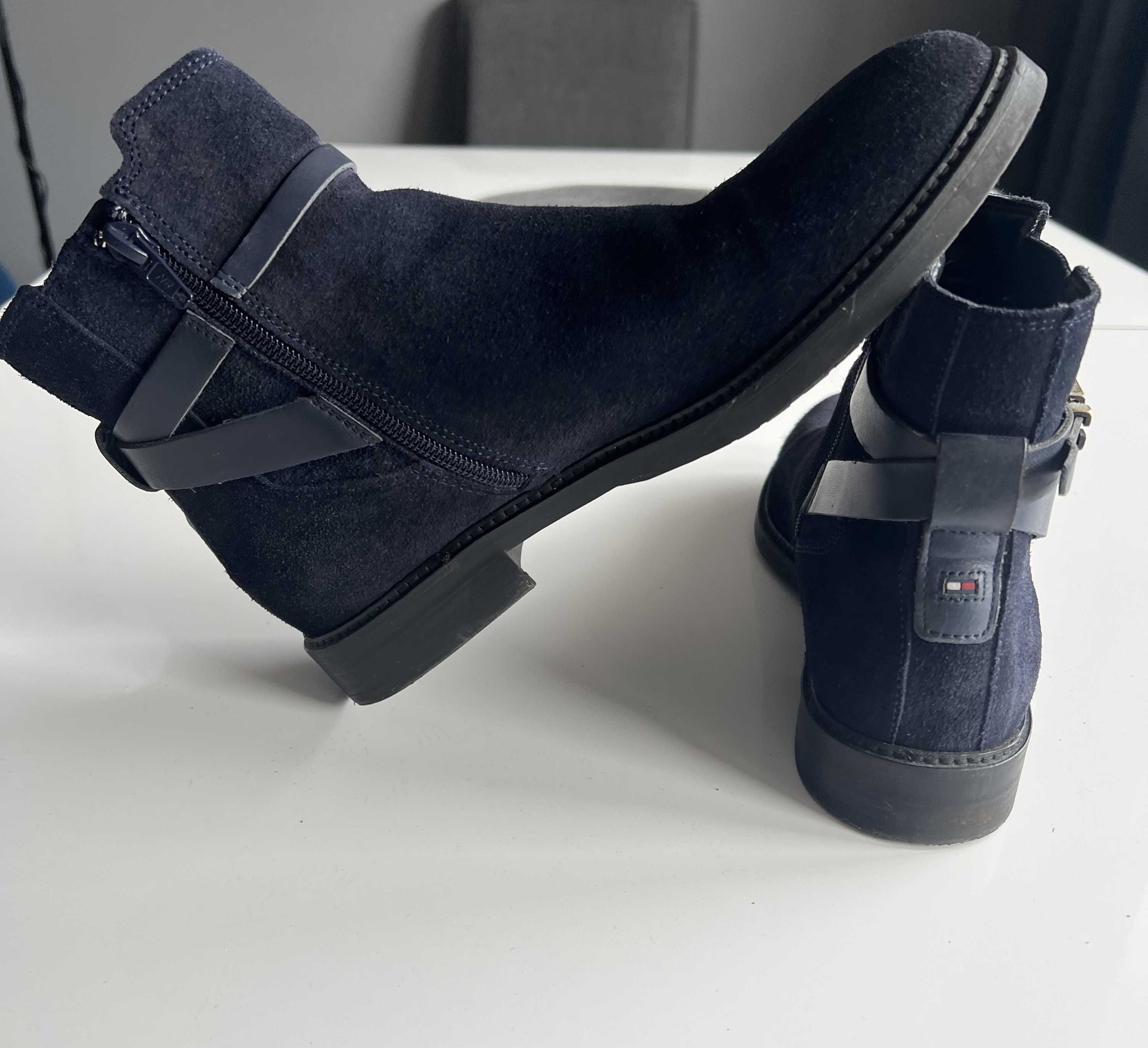 Botki damskie Tommy Hilfiger rozmiar 38. Jak nowe.