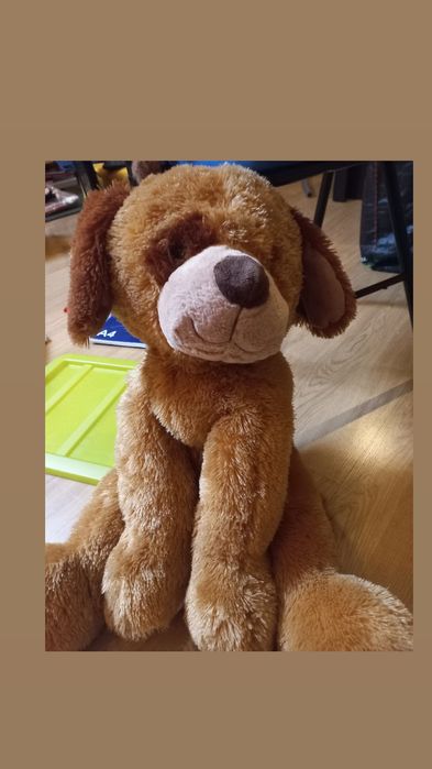 Cãozinho de peluche Toys R Us - Novo