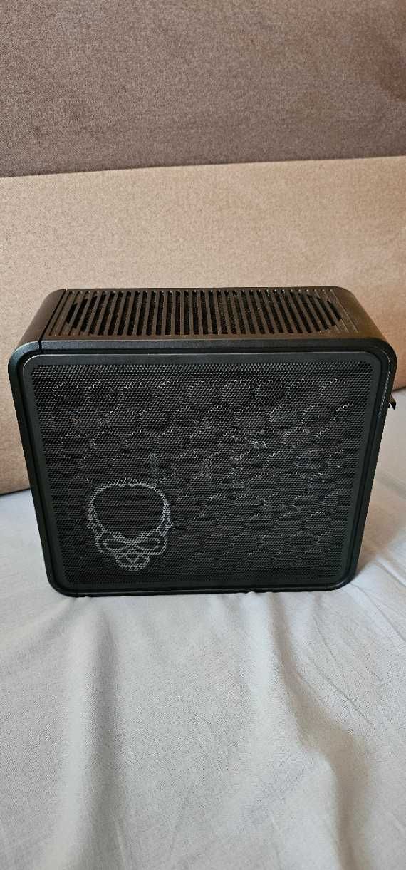 Intel  NUC 9 Extreme NUC9i7QNX
