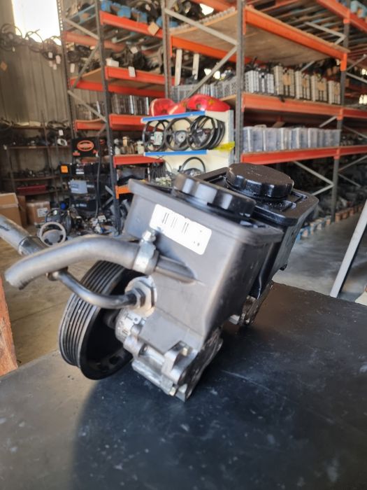 Bomba direcção assistida BMW e46 320D