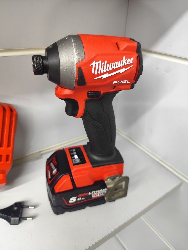 Milwaukee M18 FID2 безщітковий акумуляторний імпакт Мілвоке оригінал