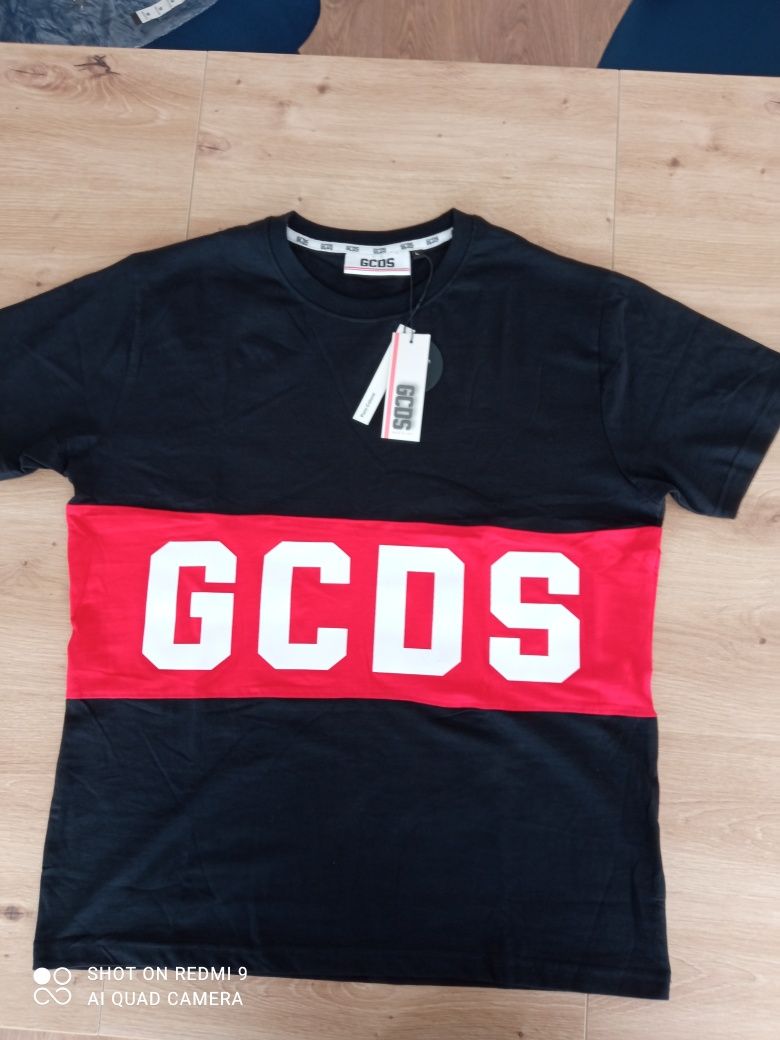 GCDS czarny t-shirt rozmiar L