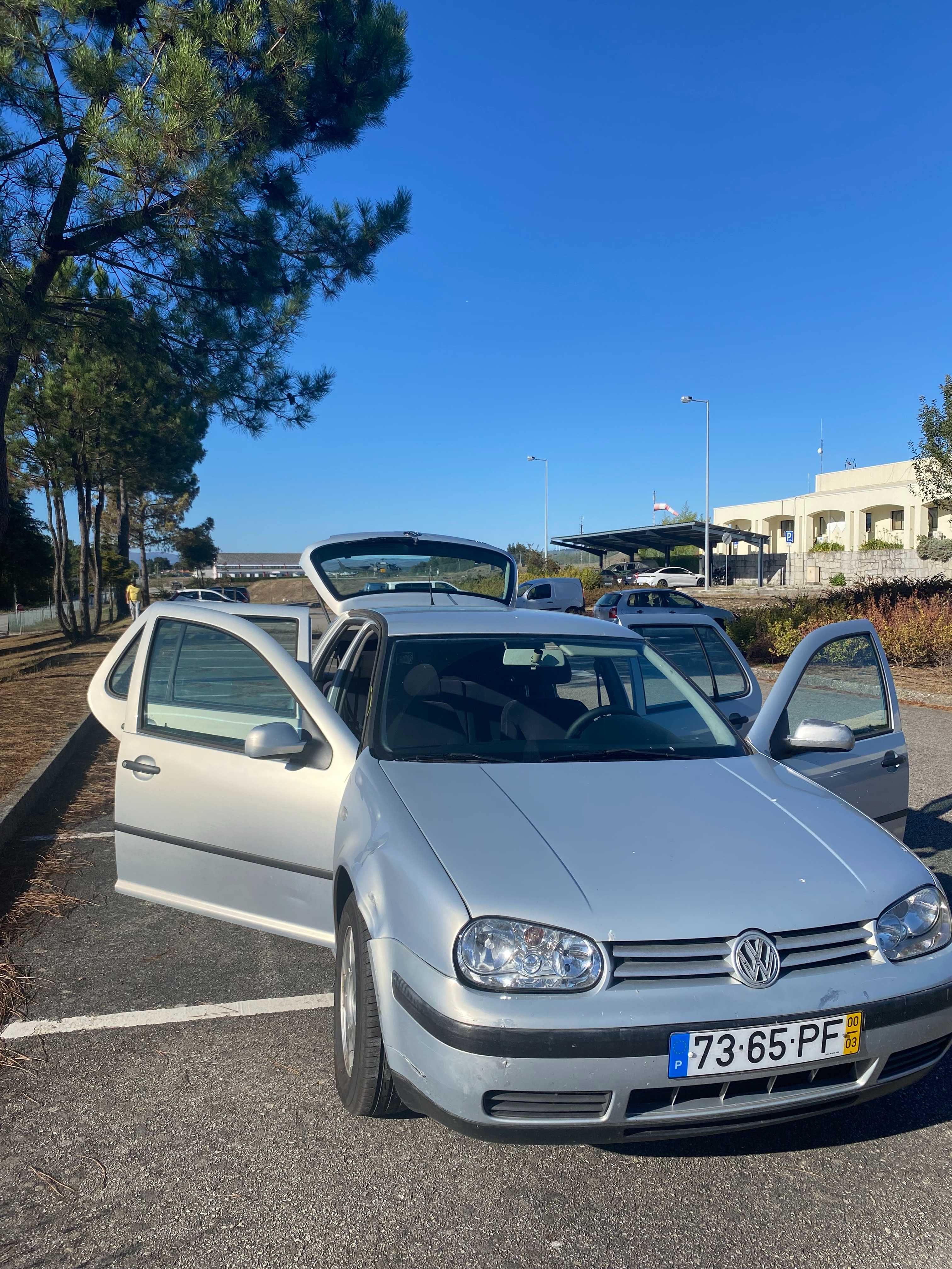VW Golf IV 1.4 a Gasolina