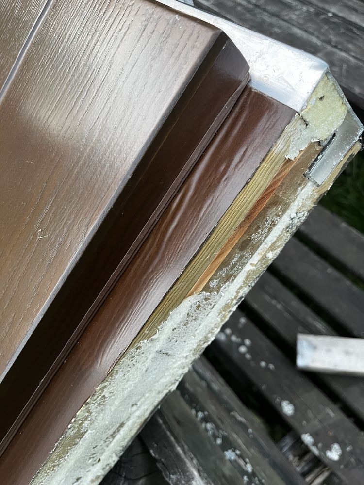 Drzwi zewnętrzne wejściowe Rodez thermo orzech 90 Prawe Elprema