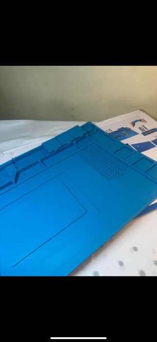 Sylikonowa mata organizer do prac serwisowych