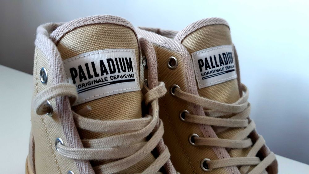 Palladium Pampa Hi Originale piaskowe rozmiar 38
