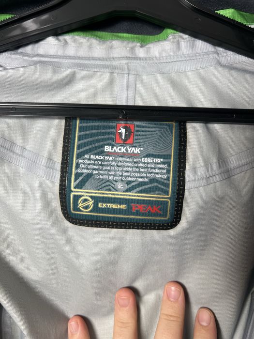 (Розмір S-M) Жіноча мембранна куртка BlackYak Extreme Peak Gore Tex