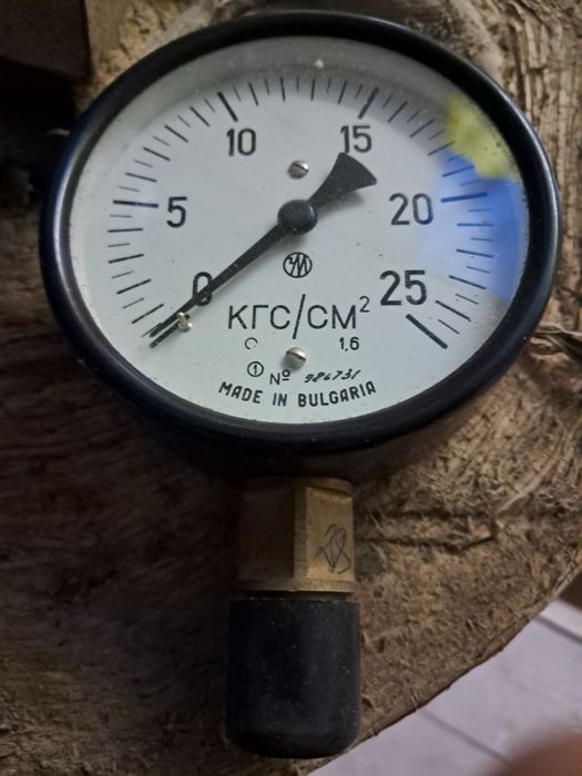 Манометр все  на фото