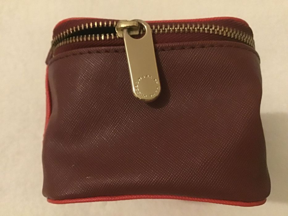 Necessaire marca Marc Jacobs
