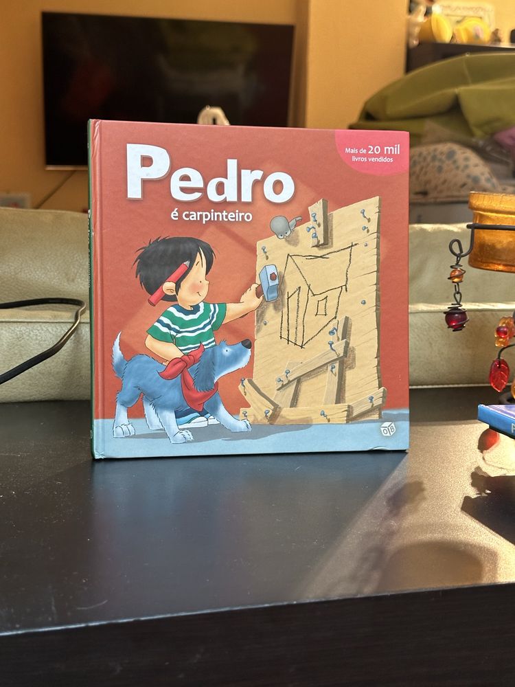 Livros infatis PEDRO