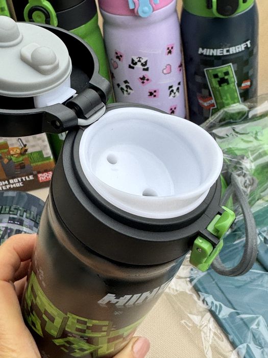 Термоса, бутилки Menecraft та шкільне приладдя