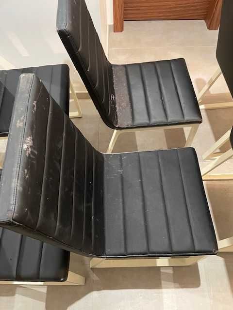 Eleganckie Krzesła Alf Uno - Zakupione w Salonie Kler, Używane