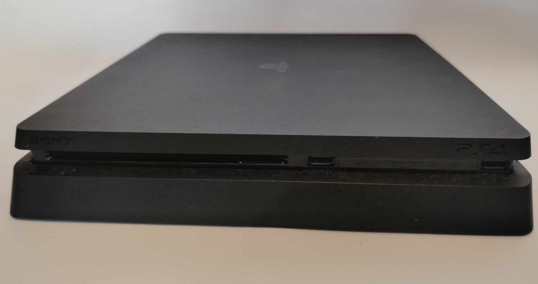 Konsola SONY PlayStation 4 Slim 500GB +1 lub 2 pady