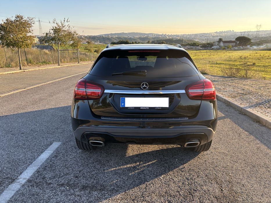 Mercedes Benz GLA180 Urban Pack Night