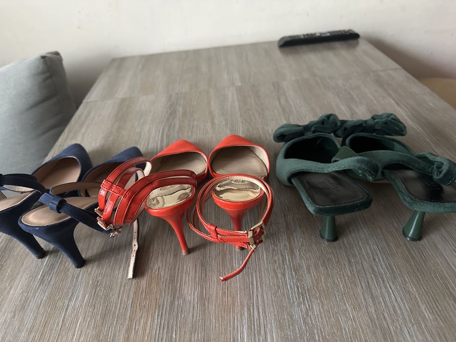 Нарядне взуття лодочки-босоніжки