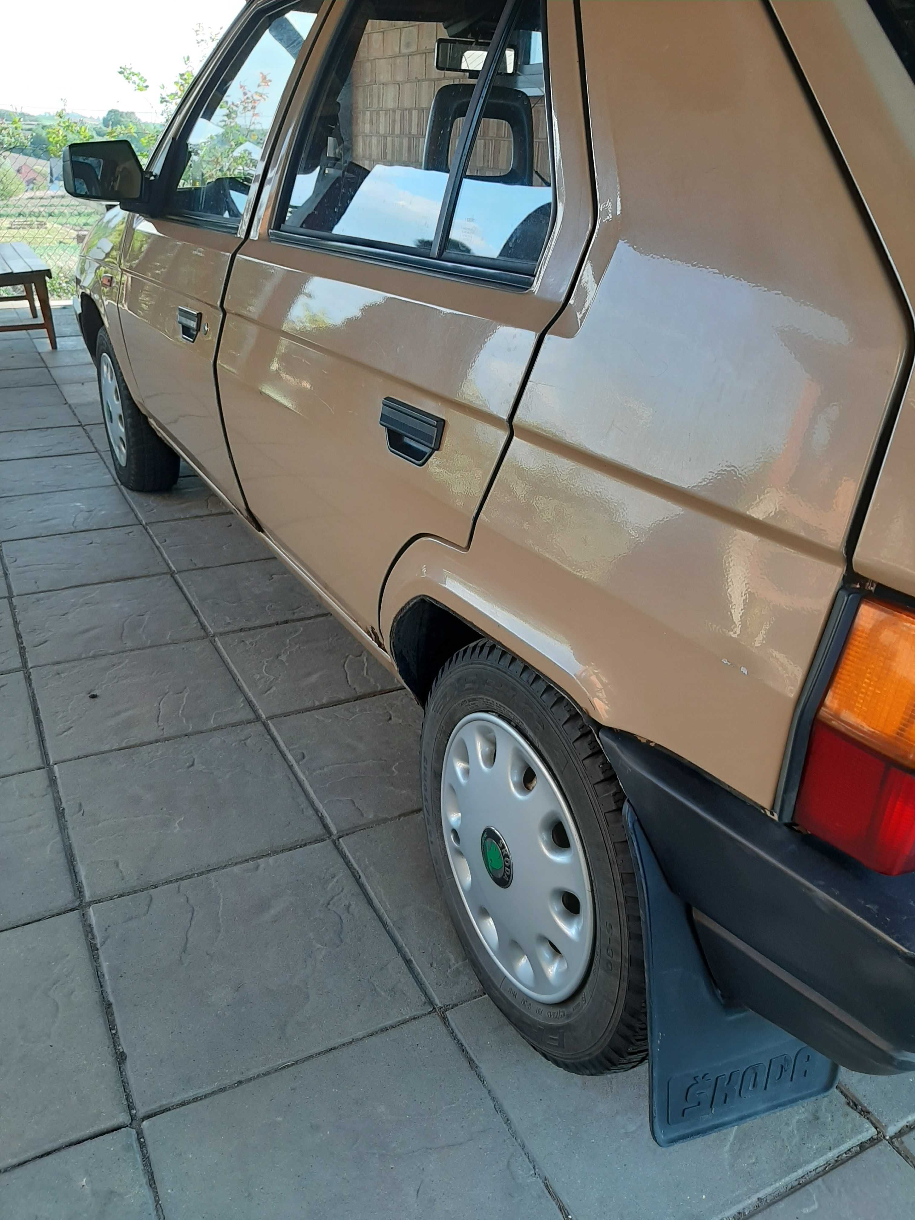 Skoda FAVORIT 135 L 1.3 1991  II właściciel bardzo ładna.