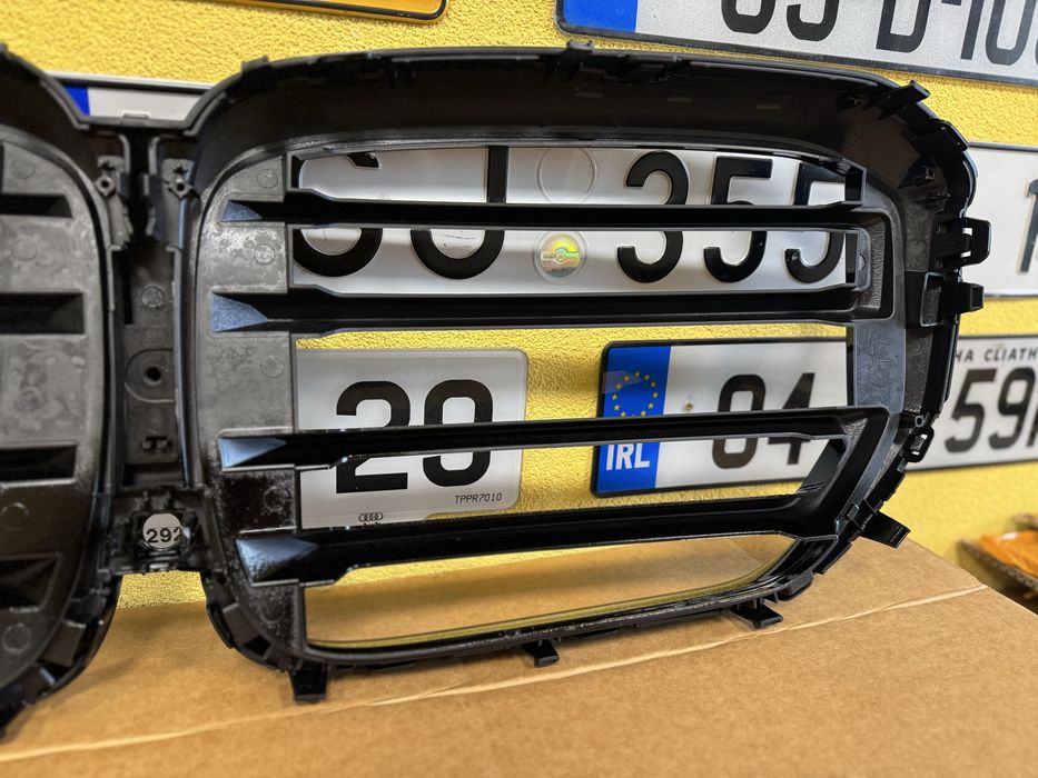 Решітка радіатора БМВ Х5 / BMW X5 G05 19-22 ніздрі в стилі X5M F95