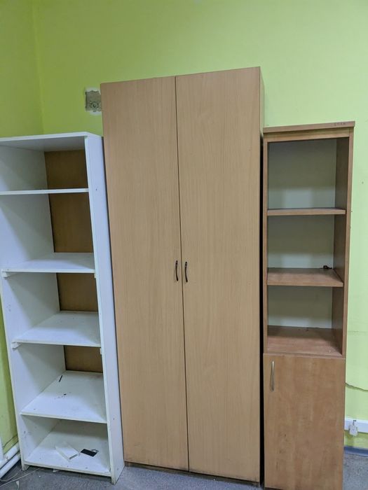 Шафи офісні  б/в