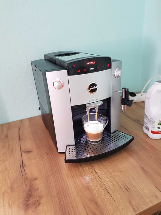 Ekspres JURA F70 bardzo ładny gwarancja 6 m-cy serwis