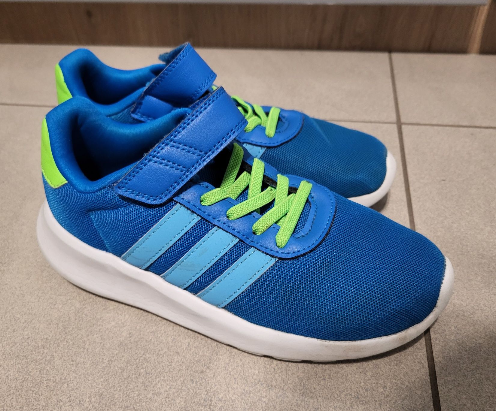 Buty chłopięce sportowe ADIDAS  34