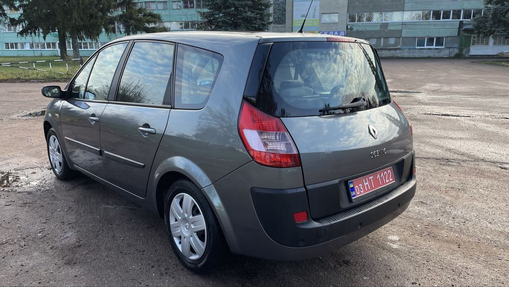 Renault Grand Scenic 2 2005 рік, 7 місць, з Німеччини, Рено сценик 2