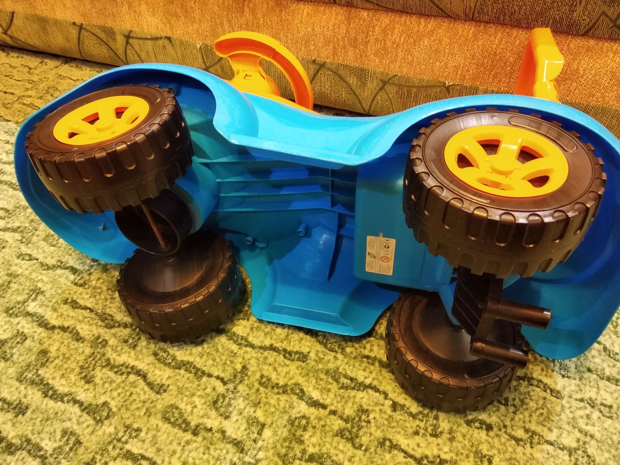 Машина толокар дитяча машинка