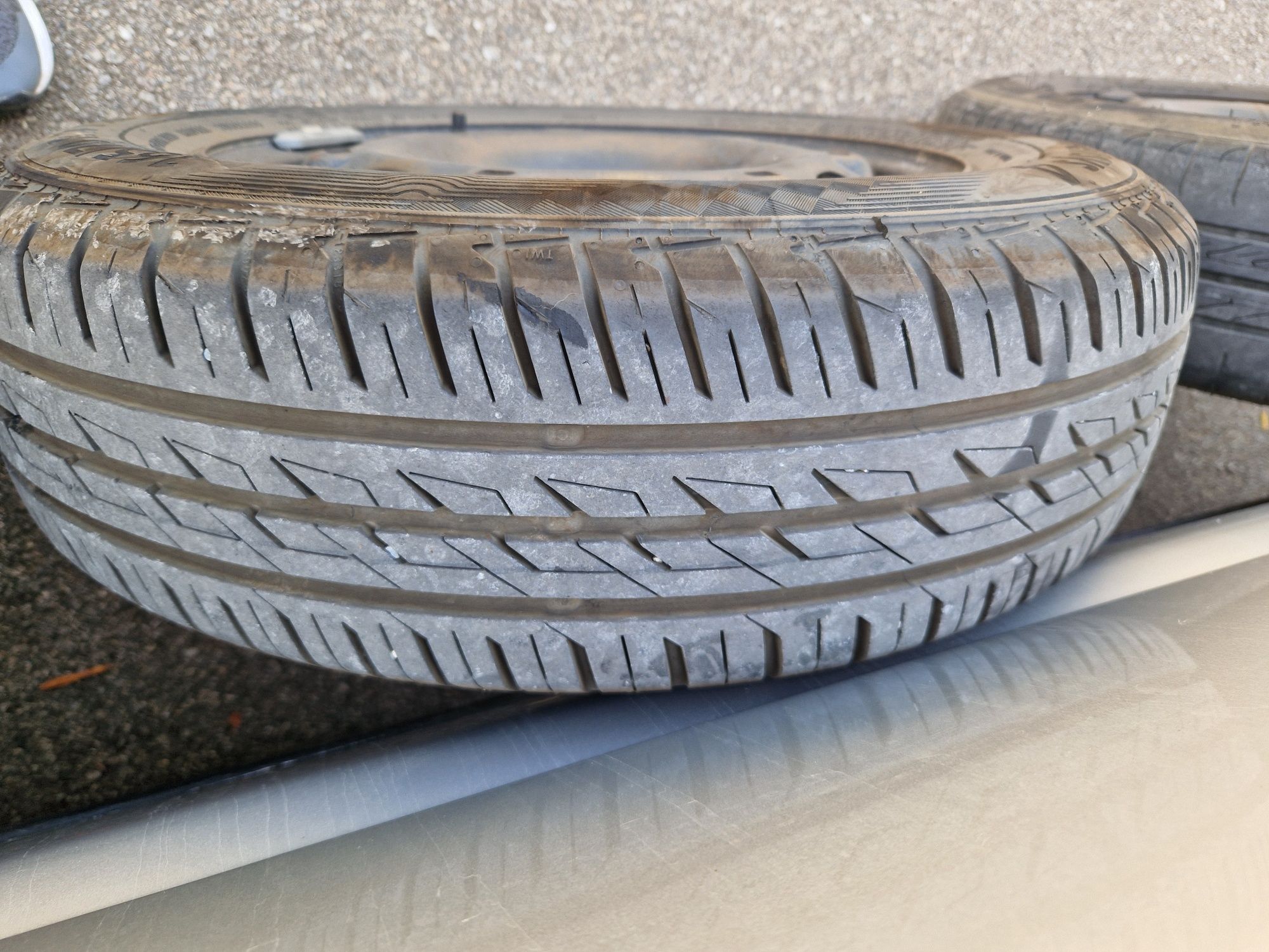 5x100 14 polegadas 4 rodas usadas com pneu GTRadial ótimo estado

De