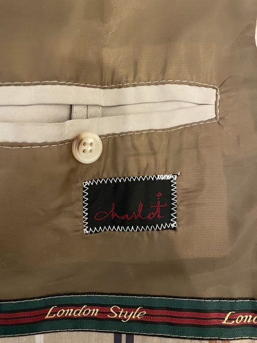 Gabardine em camurça anos 80 marca de prestigio Charlot