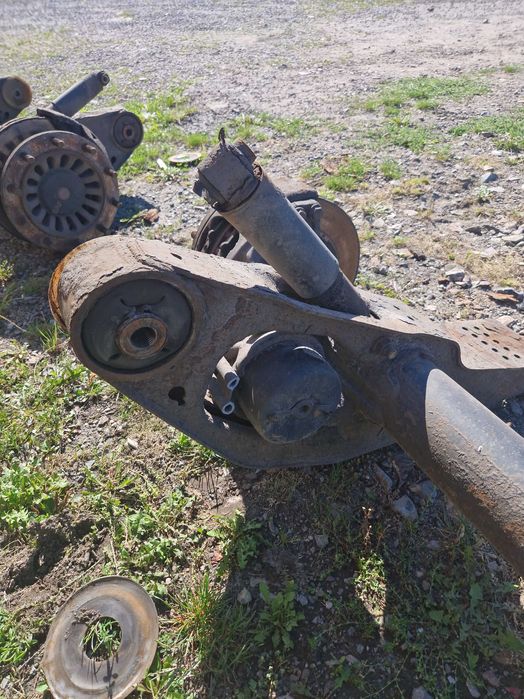 Osie naczepy bpw mercedes