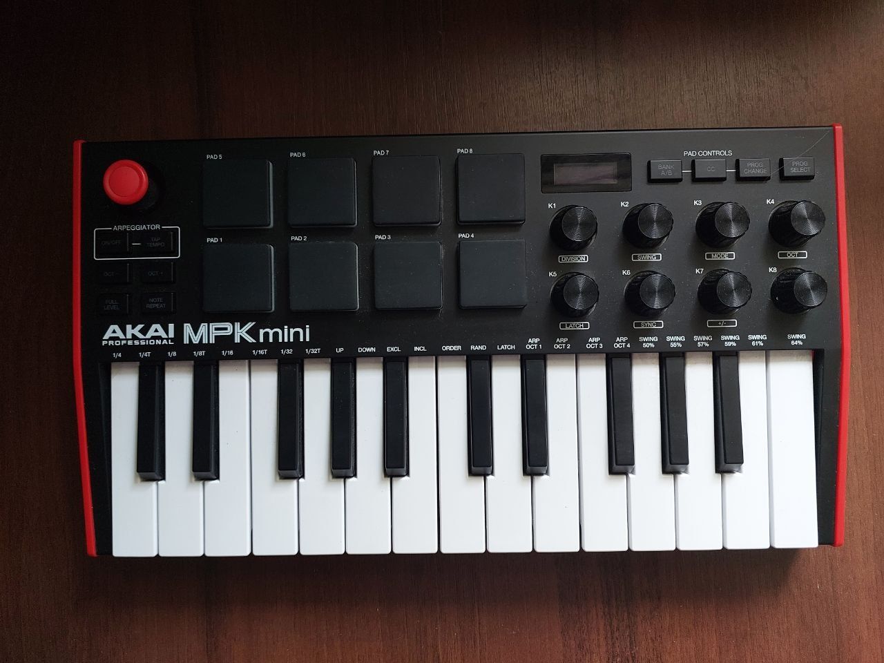 MIDI контролер AKAI MPK Mini MK3